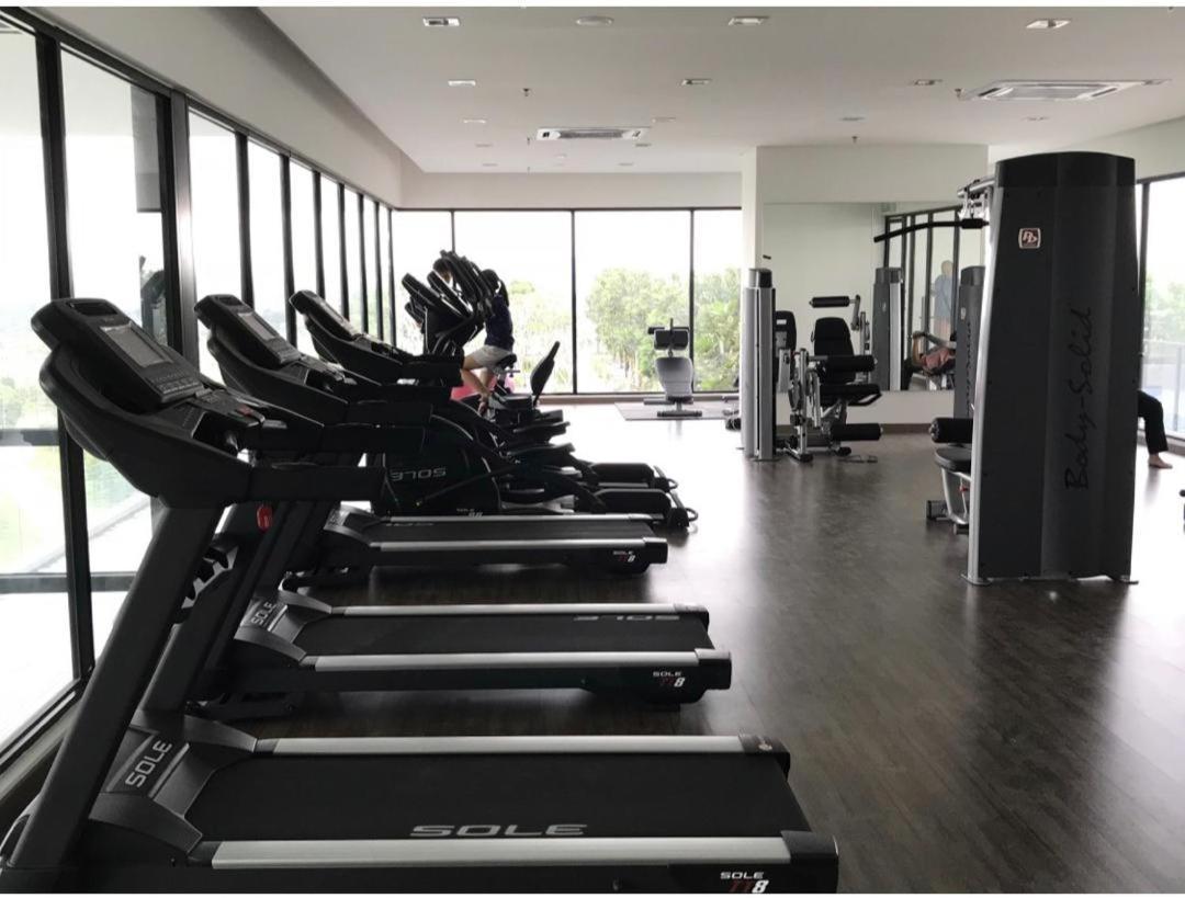 Kyra Homestay Centrus Soho Cyberjaya *Wifi And Pool* المظهر الخارجي الصورة